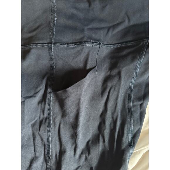 LULULEMON size 8 leggings NAVY - Picture 6 of 9